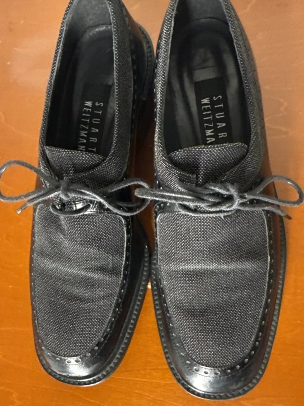 Stuart Weitzman  Size 5 M Oxford Grey Flannel And Black Leather Gatsby Shoes
